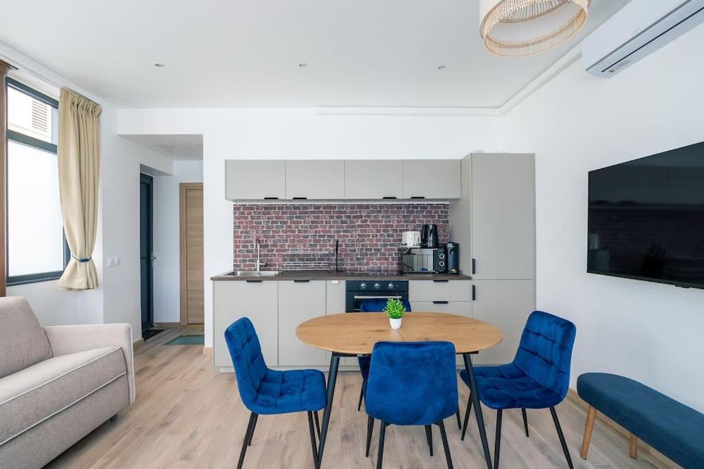 New 2 Br- 2 Bedroom In Paris 15 Eiffel Clim Экстерьер фото
